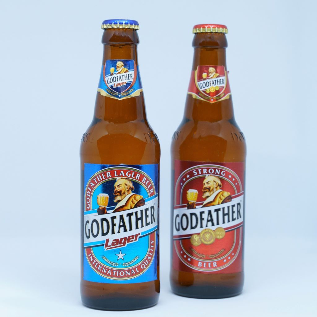 インドのプレミアムビール入荷いたしました。GOODFATHER LAGER BEER（ゴッドファーザーラガービール(12本）&GOODFATHER STRONG BEER（ゴッドファーザーストロングビール(12本）1ケース(24本)