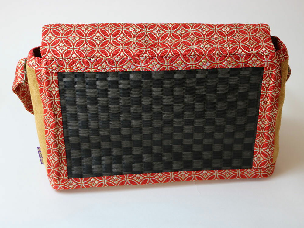 【送料無料】黒市松ビニール素材着物帯使用 赤