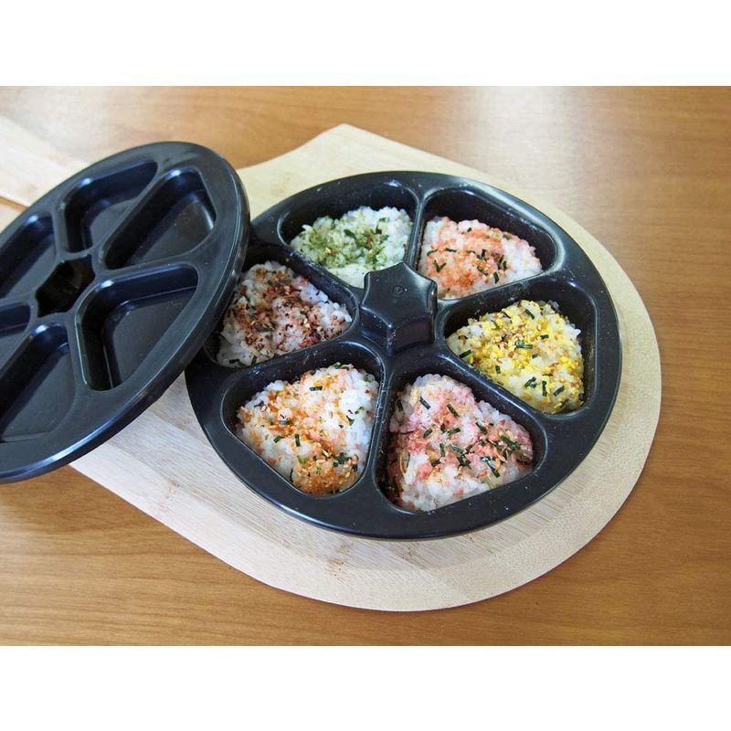 樂天商城 - 出来上がりサイズ約6×6センチ三角おむすび　おにぎり 型 押すだけ 6個 簡単 時短 お弁当作り一度に6個のおにぎりが作れる！忙しい朝の救世主h977
