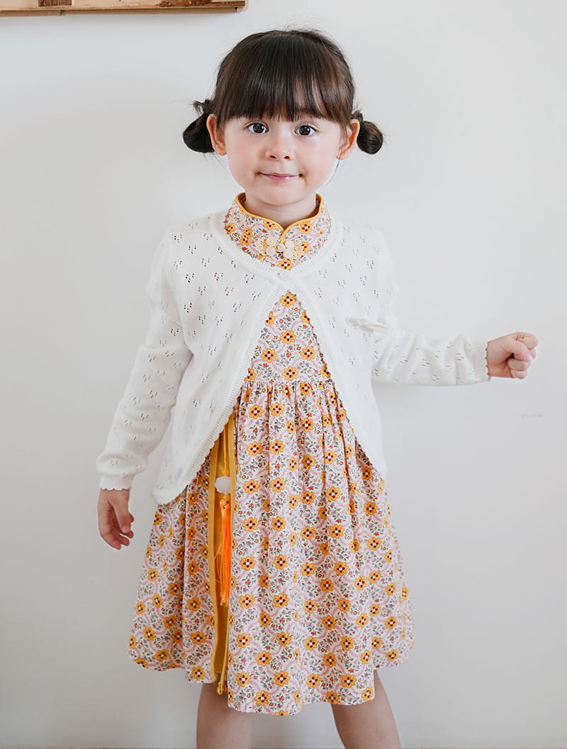 韓国子供服 こども服 女の子 ベビー カーディガン ベージュ グレー キッズ 秋服 キッズ アウター ニート 防寒 長袖 春秋 ニート ボタン 可愛い ジュニア 子ども セーター かわいい 無地 ジュニア 子ども 子供服 幼稚園 小学生 通園 可愛いあったか 入学式 卒園式 通学