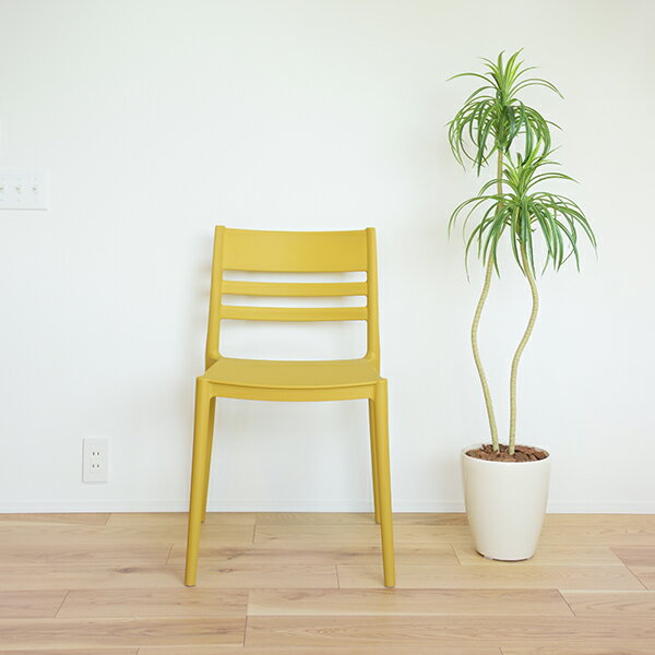 乐天商城 - 商品名：ESSENCE CHAIR（エッセンスチェア）【モダン】【樹脂】【SCL】【ダイニング】【デザイン】【グレー】【イエロー】【ホワイト】【屋外】【スタッキング】【会議室】【カフェ】【ガーデン】【北欧テイスト】【505】【楽天】【通販】