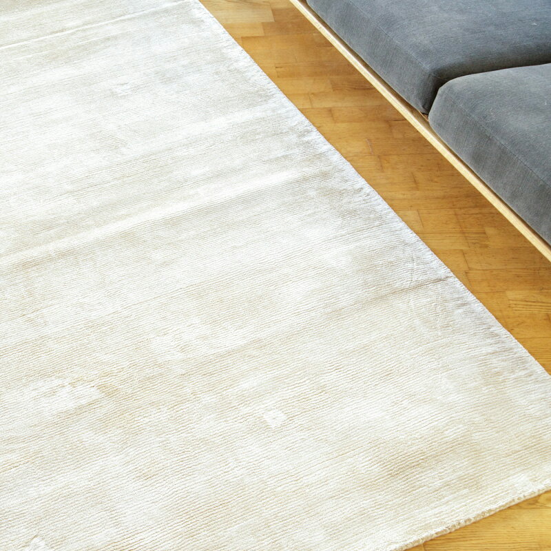 商品名：ROMY ロミー（140cm×200cm）【ラグ】【北欧テイスト】【アイボリー】【グレー】【ネイビー】【ブラウン】【グリーン】【リビング】【カーペット】【玄関マット】【キッチンマット】【ダイニング】