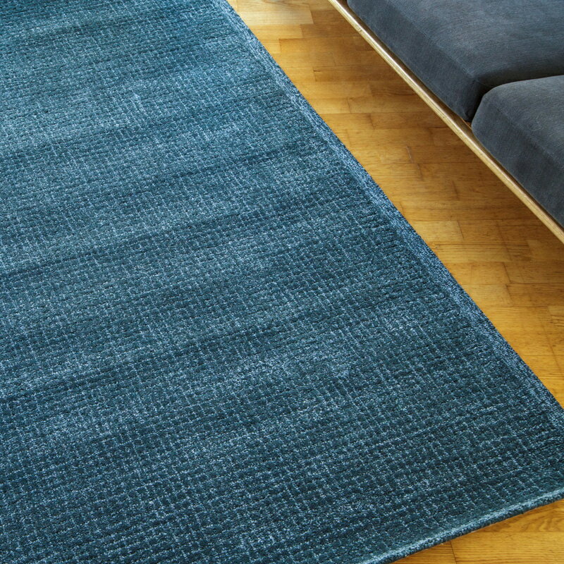 Rakuten - 商品名：QUI クイ（50cm×80cm）【ラグ】【北欧テイスト】【ネイビー】【パープル】【リビング】【カーペット】【玄関マット】【キッチンマット】【ダイニング】【ウール】【ヴィスコース】