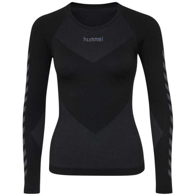 Hummel ヒュンメル ファッション室内下着 アンダーウェア 長袖ベースレイヤー First Seamless カラー:Black■ご注文の際は、必ずご確認ください。※こちらの商品は海外からのお取り寄せ商品となりますので、ご入金確認後、商品お届けまで3から5週間程度お時間を頂いております。※高額商品(3万円以上)は、代引きでの発送をお受けできません。※ご注文後にお客様へ「注文確認のメール」をお送りいたします。それ以降のキャンセル、サイズ交換、返品はできませんので、あらかじめご了承願います。また、ご注文をいただいてからの発注となる為、メーカー在庫切れ等により商品がご用意できない場合がございます。その際には早急にキャンセル、ご返金いたします。※海外輸入の為、遅延が発生する場合や出荷段階での付属品の箱つぶれ、細かい傷や汚れ等が発生する場合がございます。※商品ページのサイズ表は海外サイズを日本サイズに換算した一般的なサイズとなりメーカー・商品によってはサイズが異なる場合もございます。サイズ表は参考としてご活用ください。Hummel ヒュンメル ファッション室内下着 アンダーウェア 長袖ベースレイヤー First Seamless カラー:Black