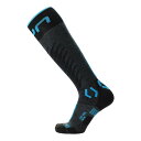 UYN ファッション 靴下 ロングソックス Ski One Merino カラー:Anthracite / Turquoise■ご注文の際は、必ずご確認ください。※こちらの商品は海外からのお取り寄せ商品となりますので、ご入金確認後、商品お届けまで3から5週間程度お時間を頂いております。※高額商品(3万円以上)は、代引きでの発送をお受けできません。※ご注文後にお客様へ「注文確認のメール」をお送りいたします。それ以降のキャンセル、サイズ交換、返品はできませんので、あらかじめご了承願います。また、ご注文をいただいてからの発注となる為、メーカー在庫切れ等により商品がご用意できない場合がございます。その際には早急にキャンセル、ご返金いたします。※海外輸入の為、遅延が発生する場合や出荷段階での付属品の箱つぶれ、細かい傷や汚れ等が発生する場合がございます。※商品ページのサイズ表は海外サイズを日本サイズに換算した一般的なサイズとなりメーカー・商品によってはサイズが異なる場合もございます。サイズ表は参考としてご活用ください。UYN ファッション 靴下 ロングソックス Ski One Merino カラー:Anthracite / Turquoise