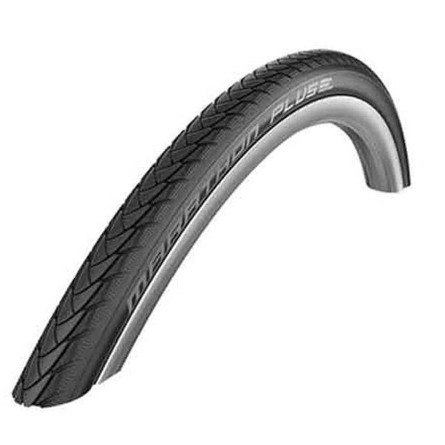 Schwalbe シュワルベ 自転車・バイク用品 タイヤ リジッドMTBタイヤ Marathon Plus Black N Roll SmartGuard 26´´ X 1.00 カラー:Black■ご注文の際は、必ずご確認ください。※こちらの商品は海外からのお取り寄せ商品となりますので、ご入金確認後、商品お届けまで3から5週間程度お時間を頂いております。※高額商品(3万円以上)は、代引きでの発送をお受けできません。※ご注文後にお客様へ「注文確認のメール」をお送りいたします。それ以降のキャンセル、サイズ交換、返品はできませんので、あらかじめご了承願います。また、ご注文をいただいてからの発注となる為、メーカー在庫切れ等により商品がご用意できない場合がございます。その際には早急にキャンセル、ご返金いたします。※海外輸入の為、遅延が発生する場合や出荷段階での付属品の箱つぶれ、細かい傷や汚れ等が発生する場合がございます。※商品ページのサイズ表は海外サイズを日本サイズに換算した一般的なサイズとなりメーカー・商品によってはサイズが異なる場合もございます。サイズ表は参考としてご活用ください。Schwalbe シュワルベ 自転車・バイク用品 タイヤ リジッドMTBタイヤ Marathon Plus Black N Roll SmartGuard 26´´ X 1.00 カラー:Black