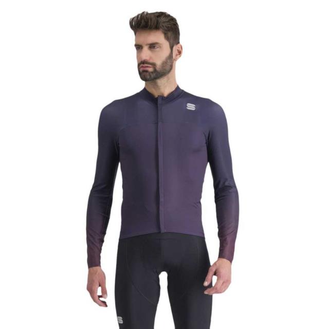 Sportful スポーツフル スポーツウェア ショートスリーブ 長袖ジャージ Bodyfit Pro カラー:Nightshade Huckleberry■ご注文の際は、必ずご確認ください。※こちらの商品は海外からのお取り寄せ商品となりますので、ご入金確認後、商品お届けまで3から5週間程度お時間を頂いております。※高額商品(3万円以上)は、代引きでの発送をお受けできません。※ご注文後にお客様へ「注文確認のメール」をお送りいたします。それ以降のキャンセル、サイズ交換、返品はできませんので、あらかじめご了承願います。また、ご注文をいただいてからの発注となる為、メーカー在庫切れ等により商品がご用意できない場合がございます。その際には早急にキャンセル、ご返金いたします。※海外輸入の為、遅延が発生する場合や出荷段階での付属品の箱つぶれ、細かい傷や汚れ等が発生する場合がございます。※商品ページのサイズ表は海外サイズを日本サイズに換算した一般的なサイズとなりメーカー・商品によってはサイズが異なる場合もございます。サイズ表は参考としてご活用ください。Sportful スポーツフル スポーツウェア ショートスリーブ 長袖ジャージ Bodyfit Pro カラー:Nightshade Huckleberry