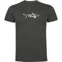 Kruskis クルスキス スポーツウェア ウェットスーツ 半袖Tシャツ Shark Tribal カラー:Dark Grey■ご注文の際は、必ずご確認ください。※こちらの商品は海外からのお取り寄せ商品となりますので、ご入金確認後、商品お届けまで3から5週間程度お時間を頂いております。※高額商品(3万円以上)は、代引きでの発送をお受けできません。※ご注文後にお客様へ「注文確認のメール」をお送りいたします。それ以降のキャンセル、サイズ交換、返品はできませんので、あらかじめご了承願います。また、ご注文をいただいてからの発注となる為、メーカー在庫切れ等により商品がご用意できない場合がございます。その際には早急にキャンセル、ご返金いたします。※海外輸入の為、遅延が発生する場合や出荷段階での付属品の箱つぶれ、細かい傷や汚れ等が発生する場合がございます。※商品ページのサイズ表は海外サイズを日本サイズに換算した一般的なサイズとなりメーカー・商品によってはサイズが異なる場合もございます。サイズ表は参考としてご活用ください。Kruskis クルスキス スポーツウェア ウェットスーツ 半袖Tシャツ Shark Tribal カラー:Dark Grey