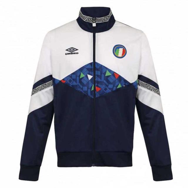 Umbro アンブロ ファッション ジャージ ジャケット Italy World Cup 2022 カラー:Medieval Blue / Brilliant White / Regal Blue■ご注文の際は、必ずご確認ください。※こちらの商品は海外からのお取り寄せ商品となりますので、ご入金確認後、商品お届けまで3から5週間程度お時間を頂いております。※高額商品(3万円以上)は、代引きでの発送をお受けできません。※ご注文後にお客様へ「注文確認のメール」をお送りいたします。それ以降のキャンセル、サイズ交換、返品はできませんので、あらかじめご了承願います。また、ご注文をいただいてからの発注となる為、メーカー在庫切れ等により商品がご用意できない場合がございます。その際には早急にキャンセル、ご返金いたします。※海外輸入の為、遅延が発生する場合や出荷段階での付属品の箱つぶれ、細かい傷や汚れ等が発生する場合がございます。※商品ページのサイズ表は海外サイズを日本サイズに換算した一般的なサイズとなりメーカー・商品によってはサイズが異なる場合もございます。サイズ表は参考としてご活用ください。Umbro アンブロ ファッション ジャージ ジャケット Italy World Cup 2022 カラー:Medieval Blue / Brilliant White / Regal Blue