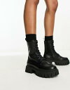 GC\X ASOS DESIGN Anchor chunky lace up boots in black fB[X