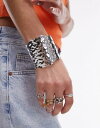 トップショップ トップショップ Topshop Bella hammered detail bangle in silver レディース