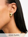 GC\X ASOS DESIGN 14k gold plated stud earrings with puff heart design fB[X