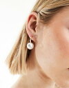 fUCr[ DesignB London short pearl earrings in gold fB[X
