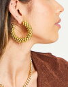 Mango マンゴ ジュエリー イヤリング Mango beaded hoop earrings in gold カラー:GOLD■ご注文の際は、必ずご確認ください。※こちらの商品は海外からのお取り寄せ商品となりますので、ご入金確認後、商品お届けまで3から5週間程度お時間を頂いております。※高額商品(3万円以上)は、代引きでの発送をお受けできません。※ご注文後にお客様へ「注文確認のメール」をお送りいたします。それ以降のキャンセル、サイズ交換、返品はできませんので、あらかじめご了承願います。また、ご注文をいただいてからの発注となる為、メーカー在庫切れ等により商品がご用意できない場合がございます。その際には早急にキャンセル、ご返金いたします。※海外輸入の為、遅延が発生する場合や出荷段階での付属品の箱つぶれ、細かい傷や汚れ等が発生する場合がございます。※商品ページのサイズ表は海外サイズを日本サイズに換算した一般的なサイズとなりメーカー・商品によってはサイズが異なる場合もございます。サイズ表は参考としてご活用ください。Mango マンゴ ジュエリー イヤリング Mango beaded hoop earrings in gold カラー:GOLD