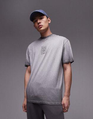 真っ黒　トランプ トップマン Topman oversized fit t-shirt with playing card embroidery in washed black メンズ