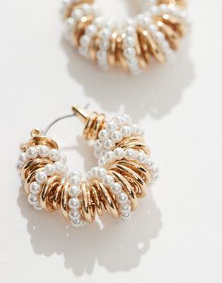 エイソス エイソス ASOS DESIGN 30mm hoop earring with wrap faux pearl wrap design in gold tone レディース