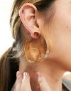 エイソス エイソス ASOS DESIGN hoop earrings with curl design in gold tone レディース