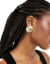 エイソス エイソス ASOS DESIGN stud earrings with round vintage look design in gold tone レディース