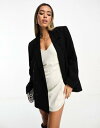 GC\X ASOS DESIGN exaggerated shoulder boxy blazer in black fB[X