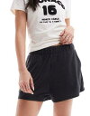 Monki super soft pull on shorts in black fB[X