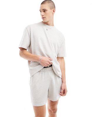 エイソス ASOS DESIGN t-shirt and shorts lounge set in beige stripe メンズ