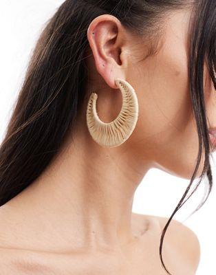 アクセサライズ Accessorize raffia hoop earrings in natural レディース