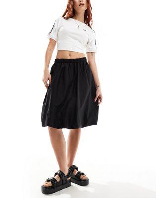 Collusion コリュージョン COLLUSION poplin midi puffball skirt in black レディース