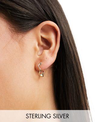 Kingsley Ryan sterling silver molten wave hoop earrings in gold レディース