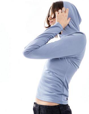 Monki ファッション パーカー Monki shrunken hoodie top in blue カラー:BLUE■ご注文の際は、必ずご確認ください。※こちらの商品は海外からのお取り寄せ商品となりますので、ご入金確認後、商品お届けまで3から5週間程度お時間を頂いております。※高額商品(3万円以上)は、代引きでの発送をお受けできません。※ご注文後にお客様へ「注文確認のメール」をお送りいたします。それ以降のキャンセル、サイズ交換、返品はできませんので、あらかじめご了承願います。また、ご注文をいただいてからの発注となる為、メーカー在庫切れ等により商品がご用意できない場合がございます。その際には早急にキャンセル、ご返金いたします。※海外輸入の為、遅延が発生する場合や出荷段階での付属品の箱つぶれ、細かい傷や汚れ等が発生する場合がございます。※商品ページのサイズ表は海外サイズを日本サイズに換算した一般的なサイズとなりメーカー・商品によってはサイズが異なる場合もございます。サイズ表は参考としてご活用ください。Monki ファッション パーカー Monki shrunken hoodie top in blue カラー:BLUE