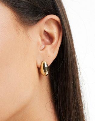 Reclaimed Vintage limited edition chubby hoop earrings in gold plate レディース