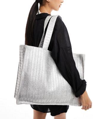 TEXr[` South Beach metallic woven shoulder tote bag in silver fB[X