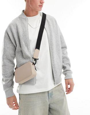 GC\X ASOS DESIGN cross body camera bag in rubberised taupe Y