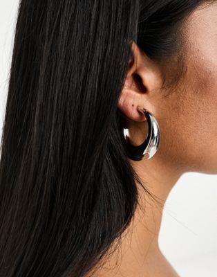 エイソス エイソス ASOS DESIGN 40mm hoop earrings with graduating design in silver tone レディース