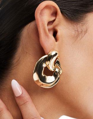 エイソス エイソス ASOS DESIGN oversized stud earrings with door knocker design in gold tone レディース