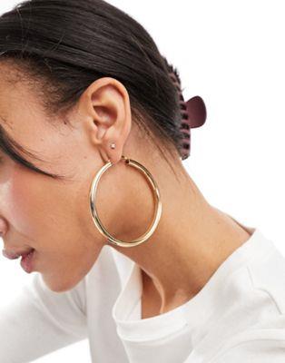 エイソス エイソス ASOS DESIGN 70mm hoop earrings in simple tube design in gold tone レディース
