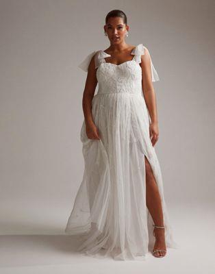 ASOS Curve エイソス ASOS DESIGN Curve Mila floral embellished mesh wedding dress with tie straps..