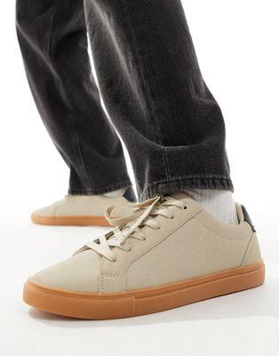 エイソス ASOS DESIGN beige suedette trainers with gum sole メンズ