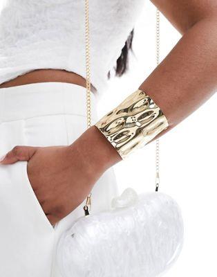 エイソス エイソス ASOS DESIGN cuff bracelet with molten design in gold tone レディース