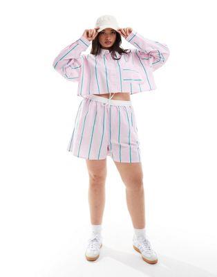 ASOS Curve エイソス ASOS DESIGN Curve shorts with contrast waist in pink stripe レディース