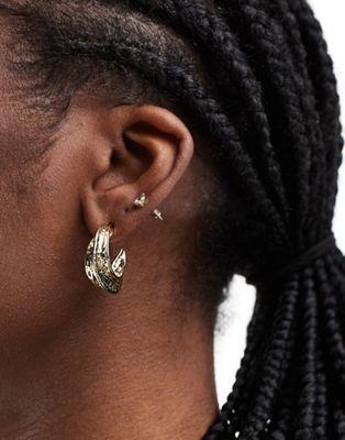 デザインビー DesignB London hammered hoop earrings in gold レディース