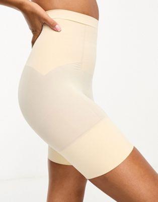 Dorina Absolute Sculpt seamless high control High- waist shorts in beige レディース