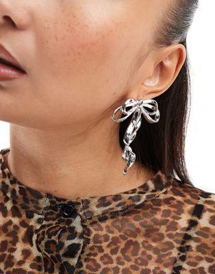 エイソス エイソス ASOS DESIGN oversized stud earrings with bow detail in silver tone レディース