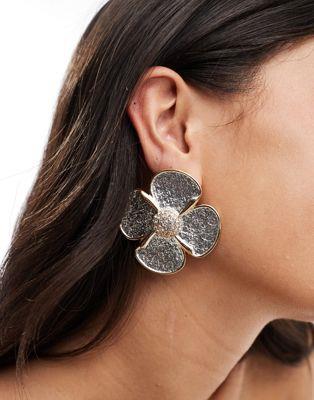 エイソス エイソス ASOS DESIGN stud earrings with textured mixed metal floral detail in multi レディース