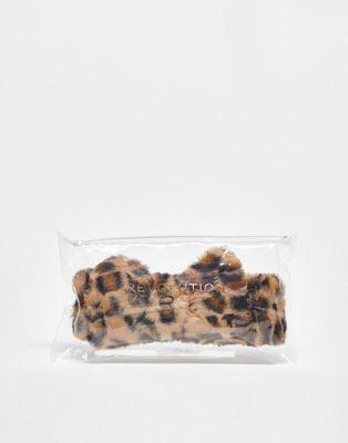 Revolution Skincare アクセサリー小物 ヘッドバンド Revolution Beauty Leopard Print Headband カラー:NO COLOUR■ご注文の際は、必ずご確認ください。※こちらの商品は海外からのお取り寄せ商品となりますので、ご入金確認後、商品お届けまで3から5週間程度お時間を頂いております。※高額商品(3万円以上)は、代引きでの発送をお受けできません。※ご注文後にお客様へ「注文確認のメール」をお送りいたします。それ以降のキャンセル、サイズ交換、返品はできませんので、あらかじめご了承願います。また、ご注文をいただいてからの発注となる為、メーカー在庫切れ等により商品がご用意できない場合がございます。その際には早急にキャンセル、ご返金いたします。※海外輸入の為、遅延が発生する場合や出荷段階での付属品の箱つぶれ、細かい傷や汚れ等が発生する場合がございます。※商品ページのサイズ表は海外サイズを日本サイズに換算した一般的なサイズとなりメーカー・商品によってはサイズが異なる場合もございます。サイズ表は参考としてご活用ください。Revolution Skincare アクセサリー小物 ヘッドバンド Revolution Beauty Leopard Print Headband カラー:NO COLOUR