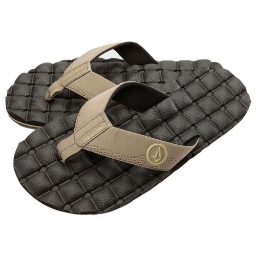 Volcom ボルコム 靴 シューズ シューズ Volcom Men's Recliner Khaki Flip Flop Sandals Clothing Apparel Snowboarding S... カラー:Brown■ご注文の際は、必ずご確認ください。※こちらの商品は海外からのお取り寄せ商品となりますので、ご入金確認後、商品お届けまで3から5週間程度お時間を頂いております。※高額商品(3万円以上)は、代引きでの発送をお受けできません。※ご注文後にお客様へ「注文確認のメール」をお送りいたします。それ以降のキャンセル、サイズ交換、返品はできませんので、あらかじめご了承願います。また、ご注文をいただいてからの発注となる為、メーカー在庫切れ等により商品がご用意できない場合がございます。その際には早急にキャンセル、ご返金いたします。※海外輸入の為、遅延が発生する場合や出荷段階での付属品の箱つぶれ、細かい傷や汚れ等が発生する場合がございます。※商品ページのサイズ表は海外サイズを日本サイズに換算した一般的なサイズとなりメーカー・商品によってはサイズが異なる場合もございます。サイズ表は参考としてご活用ください。Volcom ボルコム 靴 シューズ シューズ Volcom Men's Recliner Khaki Flip Flop Sandals Clothing Apparel Snowboarding S... カラー:Brown