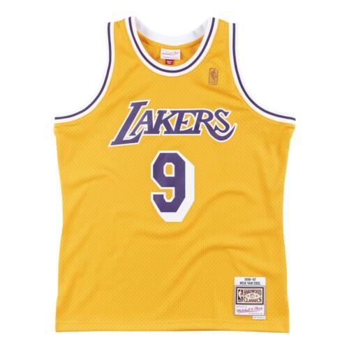 Mitchell & Ness ミッチェルアンドネス スポーツ用品 バスケットボールレプリカ Mens Mitchell & Ness NBA SWINGMAN JERSEY - LAKERS 1996 NICK VAN EXEL カラー:Yellow■ご注文の際は、必ずご確認ください。※こちらの商品は海外からのお取り寄せ商品となりますので、ご入金確認後、商品お届けまで3から5週間程度お時間を頂いております。※高額商品(3万円以上)は、代引きでの発送をお受けできません。※ご注文後にお客様へ「注文確認のメール」をお送りいたします。それ以降のキャンセル、サイズ交換、返品はできませんので、あらかじめご了承願います。また、ご注文をいただいてからの発注となる為、メーカー在庫切れ等により商品がご用意できない場合がございます。その際には早急にキャンセル、ご返金いたします。※海外輸入の為、遅延が発生する場合や出荷段階での付属品の箱つぶれ、細かい傷や汚れ等が発生する場合がございます。※商品ページのサイズ表は海外サイズを日本サイズに換算した一般的なサイズとなりメーカー・商品によってはサイズが異なる場合もございます。サイズ表は参考としてご活用ください。Mitchell & Ness ミッチェルアンドネス スポーツ用品 バスケットボールレプリカ Mens Mitchell & Ness NBA SWINGMAN JERSEY - LAKERS 1996 NICK VAN EXEL カラー:Yellow