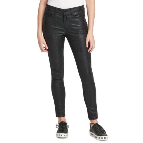 DKNY ディーケーエヌワイ ファッション パンツ DKNY NEW Women's Mid Rise Coated Snake-embossed Skinny Jeans TEDO カラー:Black■ご注文の際は、必ずご確認ください。※こちらの商品は海外からのお取り寄せ商品となりますので、ご入金確認後、商品お届けまで3から5週間程度お時間を頂いております。※高額商品(3万円以上)は、代引きでの発送をお受けできません。※ご注文後にお客様へ「注文確認のメール」をお送りいたします。それ以降のキャンセル、サイズ交換、返品はできませんので、あらかじめご了承願います。また、ご注文をいただいてからの発注となる為、メーカー在庫切れ等により商品がご用意できない場合がございます。その際には早急にキャンセル、ご返金いたします。※海外輸入の為、遅延が発生する場合や出荷段階での付属品の箱つぶれ、細かい傷や汚れ等が発生する場合がございます。※商品ページのサイズ表は海外サイズを日本サイズに換算した一般的なサイズとなりメーカー・商品によってはサイズが異なる場合もございます。サイズ表は参考としてご活用ください。DKNY ディーケーエヌワイ ファッション パンツ DKNY NEW Women's Mid Rise Coated Snake-embossed Skinny Jeans TEDO カラー:Black