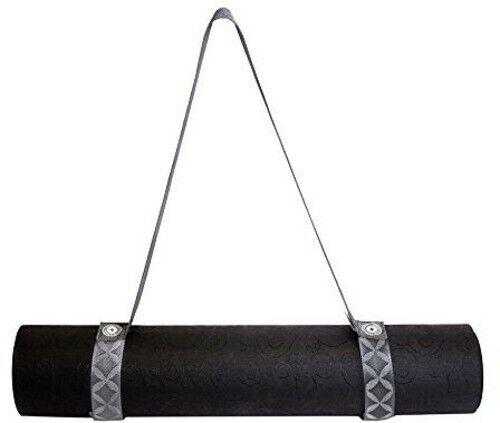 Stott Pilates スポーツ用品 スポーツ用品 MERRITHEW Deluxe Mat Strap (Gray) 38 inch / 96.5 cm [New ]■ご注文の際は、必ずご確認ください。※こちらの商品は海外からのお取り寄せ商品となりますので、ご入金確認後、商品お届けまで3から5週間程度お時間を頂いております。※高額商品(3万円以上)は、代引きでの発送をお受けできません。※ご注文後にお客様へ「注文確認のメール」をお送りいたします。それ以降のキャンセル、サイズ交換、返品はできませんので、あらかじめご了承願います。また、ご注文をいただいてからの発注となる為、メーカー在庫切れ等により商品がご用意できない場合がございます。その際には早急にキャンセル、ご返金いたします。※海外輸入の為、遅延が発生する場合や出荷段階での付属品の箱つぶれ、細かい傷や汚れ等が発生する場合がございます。※商品ページのサイズ表は海外サイズを日本サイズに換算した一般的なサイズとなりメーカー・商品によってはサイズが異なる場合もございます。サイズ表は参考としてご活用ください。Stott Pilates スポーツ用品 スポーツ用品 MERRITHEW Deluxe Mat Strap (Gray) 38 inch / 96.5 cm [New ]