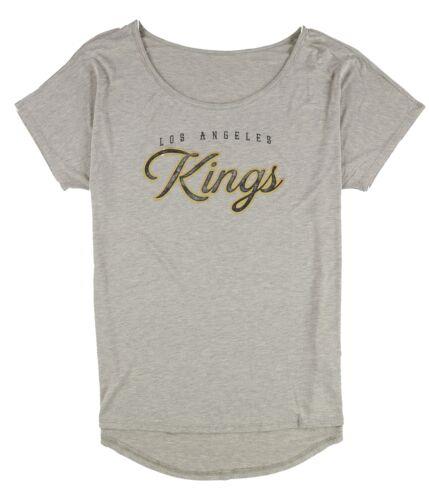 Tags Weekly スポーツ用品 スポーツチームグッズ Tags Weekly Womens Los Angeles Kings Graphic T-Shirt Beige 1X カラー:Beige■ご注文の際は、必ずご確認ください。※こちらの商品は海外からのお取り寄せ商品となりますので、ご入金確認後、商品お届けまで3から5週間程度お時間を頂いております。※高額商品(3万円以上)は、代引きでの発送をお受けできません。※ご注文後にお客様へ「注文確認のメール」をお送りいたします。それ以降のキャンセル、サイズ交換、返品はできませんので、あらかじめご了承願います。また、ご注文をいただいてからの発注となる為、メーカー在庫切れ等により商品がご用意できない場合がございます。その際には早急にキャンセル、ご返金いたします。※海外輸入の為、遅延が発生する場合や出荷段階での付属品の箱つぶれ、細かい傷や汚れ等が発生する場合がございます。※商品ページのサイズ表は海外サイズを日本サイズに換算した一般的なサイズとなりメーカー・商品によってはサイズが異なる場合もございます。サイズ表は参考としてご活用ください。Tags Weekly スポーツ用品 スポーツチームグッズ Tags Weekly Womens Los Angeles Kings Graphic T-Shirt Beige 1X カラー:Beige