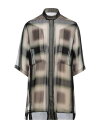 RICK OWENS リック オウエンス ファッション シャツ RICK OWENS Patterned shirts カラー:Black■ご注文の際は、必ずご確認ください。※こちらの商品は海外からのお取り寄せ商品となりますので、ご入金確認後、商品お届けまで3から5週間程度お時間を頂いております。※高額商品(3万円以上)は、代引きでの発送をお受けできません。※ご注文後にお客様へ「注文確認のメール」をお送りいたします。それ以降のキャンセル、サイズ交換、返品はできませんので、あらかじめご了承願います。また、ご注文をいただいてからの発注となる為、メーカー在庫切れ等により商品がご用意できない場合がございます。その際には早急にキャンセル、ご返金いたします。※海外輸入の為、遅延が発生する場合や出荷段階での付属品の箱つぶれ、細かい傷や汚れ等が発生する場合がございます。※商品ページのサイズ表は海外サイズを日本サイズに換算した一般的なサイズとなりメーカー・商品によってはサイズが異なる場合もございます。サイズ表は参考としてご活用ください。RICK OWENS リック オウエンス ファッション シャツ RICK OWENS Patterned shirts カラー:Black